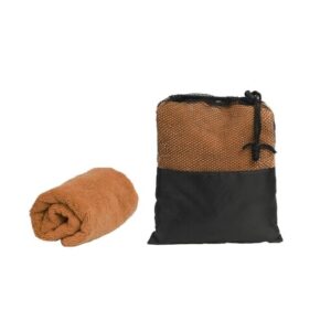 מגבת ספורט בנרתיק עם כיס רוכסן